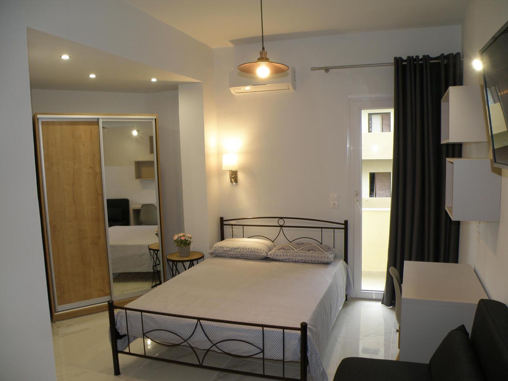 Talos Apartments And Studios Heraklion  ภายนอก รูปภาพ
