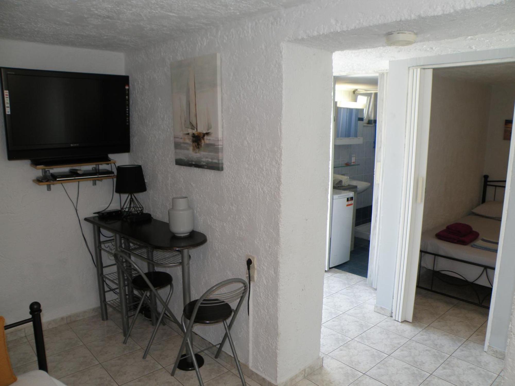 Talos Apartments And Studios Heraklion  ภายนอก รูปภาพ